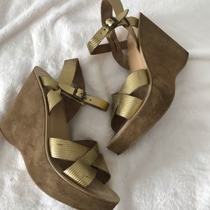 Kork Ease Gold Leather Wedge Sandals 8